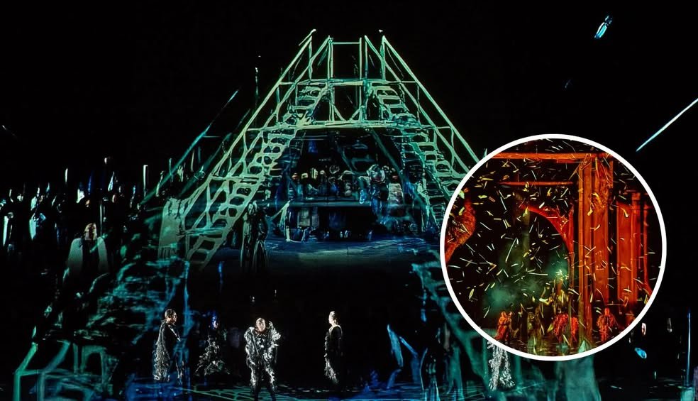 The machine got booed. The orchestra got a standing ovation. Same show.